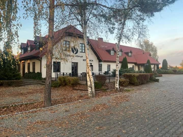 Отель Dobry Klimat Унеюв Экстерьер фото